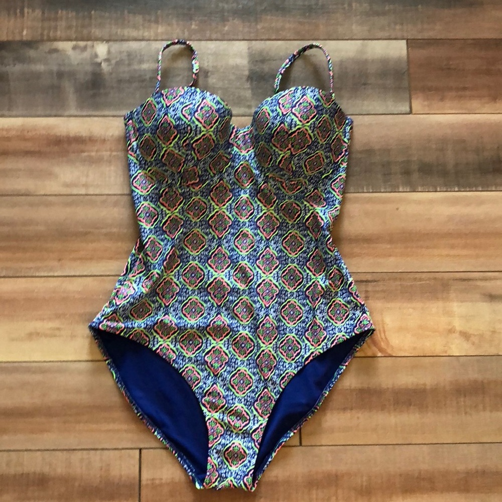 Geometric Print Bathing Suit